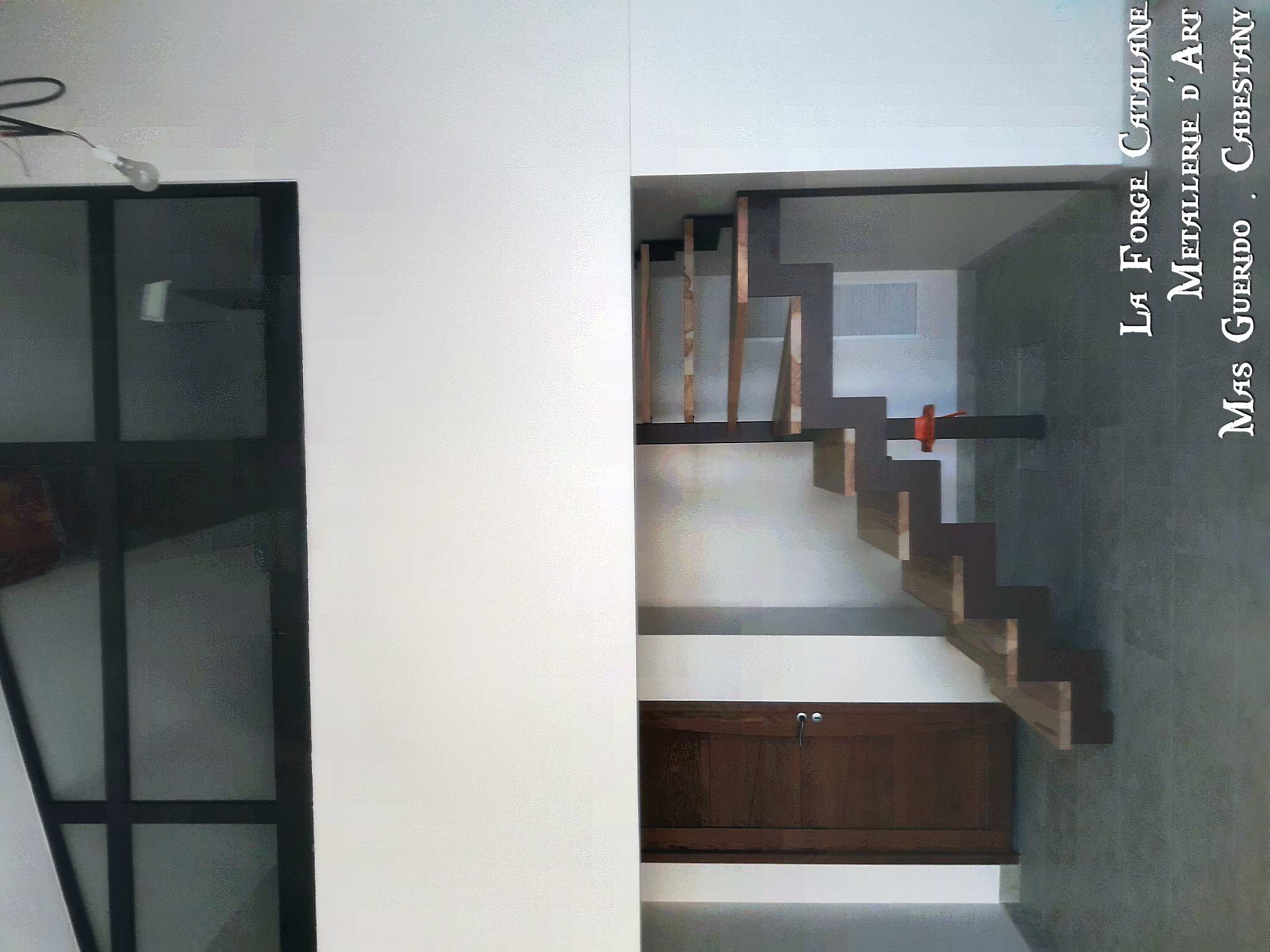 escalier double limon cremaillere marches bois frene olivier forge catalane 3.jpg